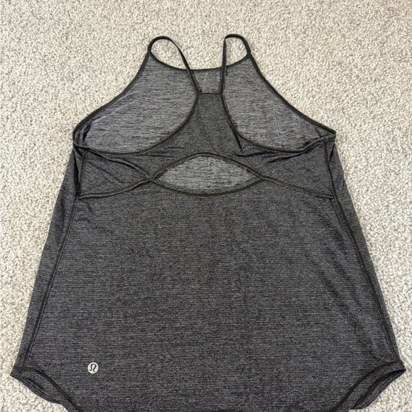 Lululemon Charcoal Gray High-Neck Mesh open Back workout Tank Top – Size 6 - Picture 2 of 3